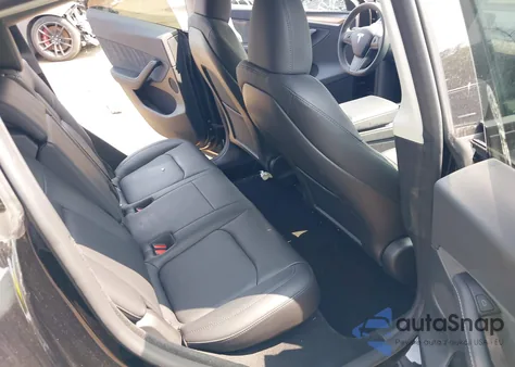 2023 Tesla Model Y Performance Dual Motor All-Wheel Drive from USA, damaged, VIN 7SAYGDEF0PF925203